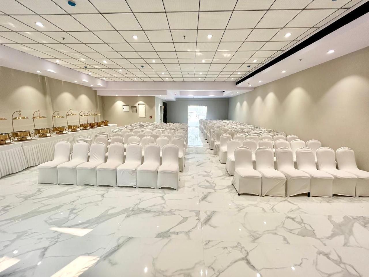 The Beacon Hotel فيساخاباتنام المظهر الخارجي الصورة