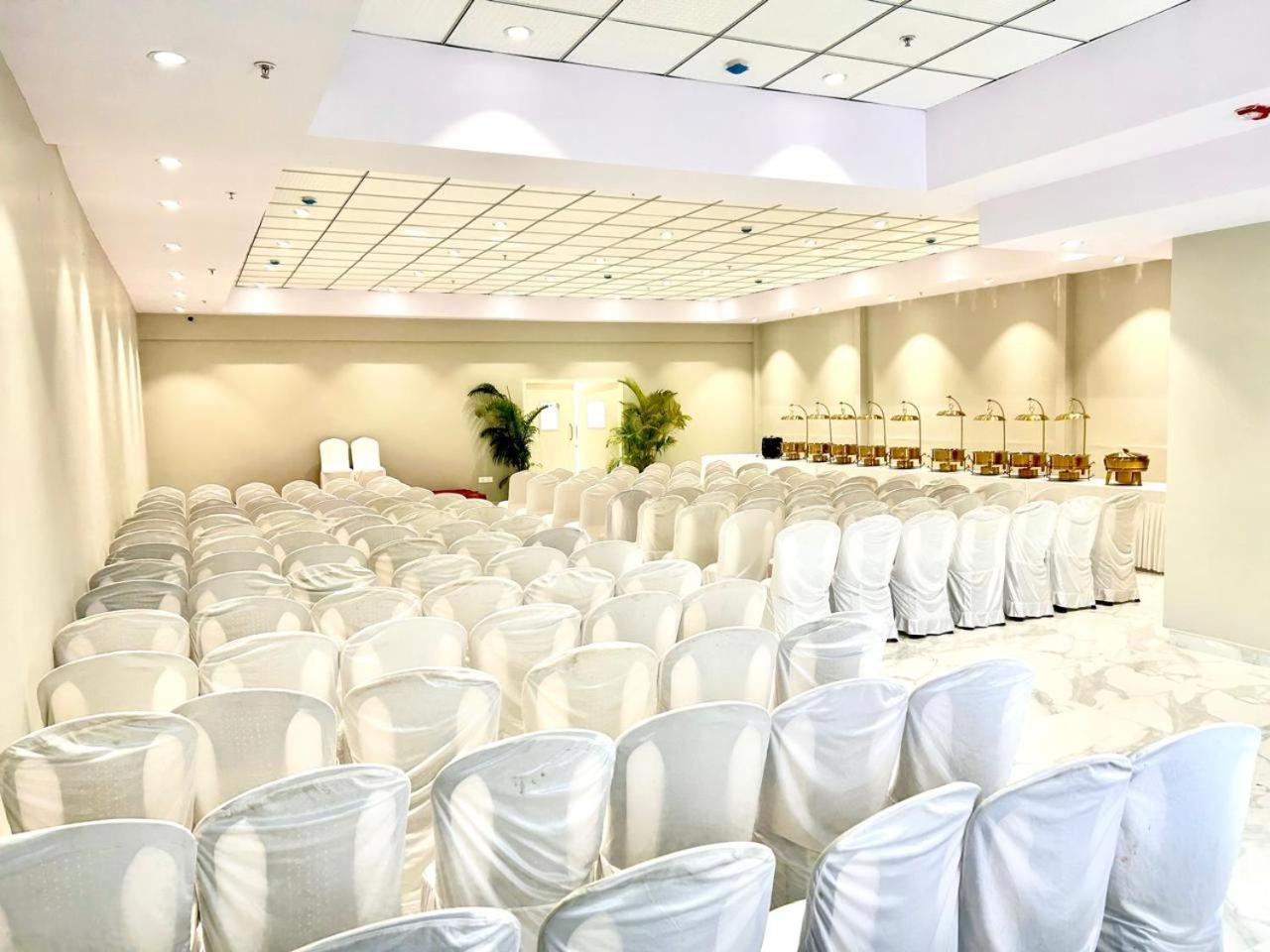The Beacon Hotel فيساخاباتنام المظهر الخارجي الصورة