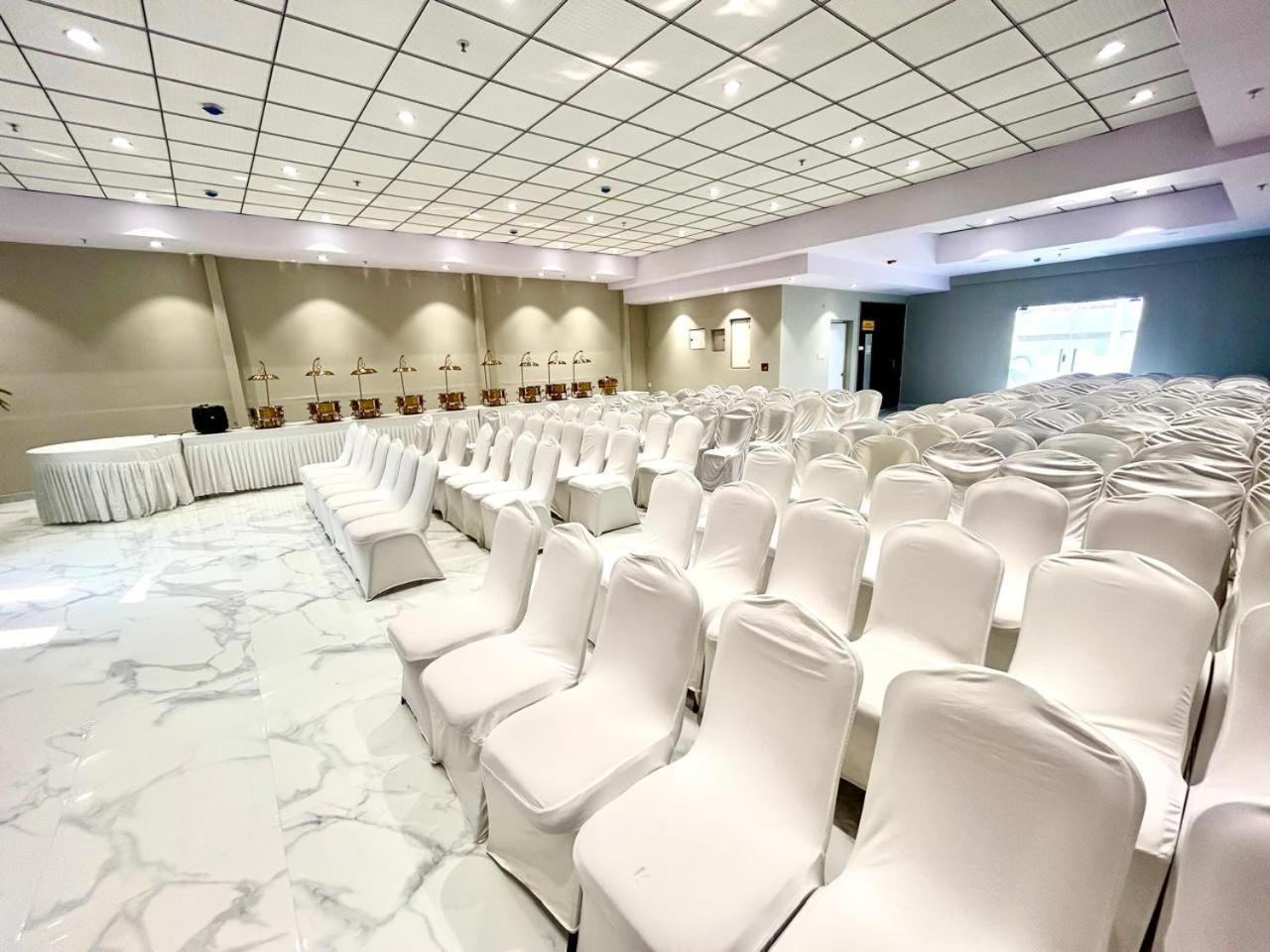 The Beacon Hotel فيساخاباتنام المظهر الخارجي الصورة